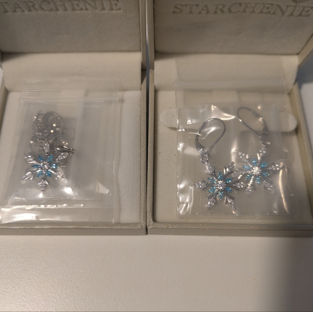 Snowflake Jewelry ❄️ - Picture 4 of 4